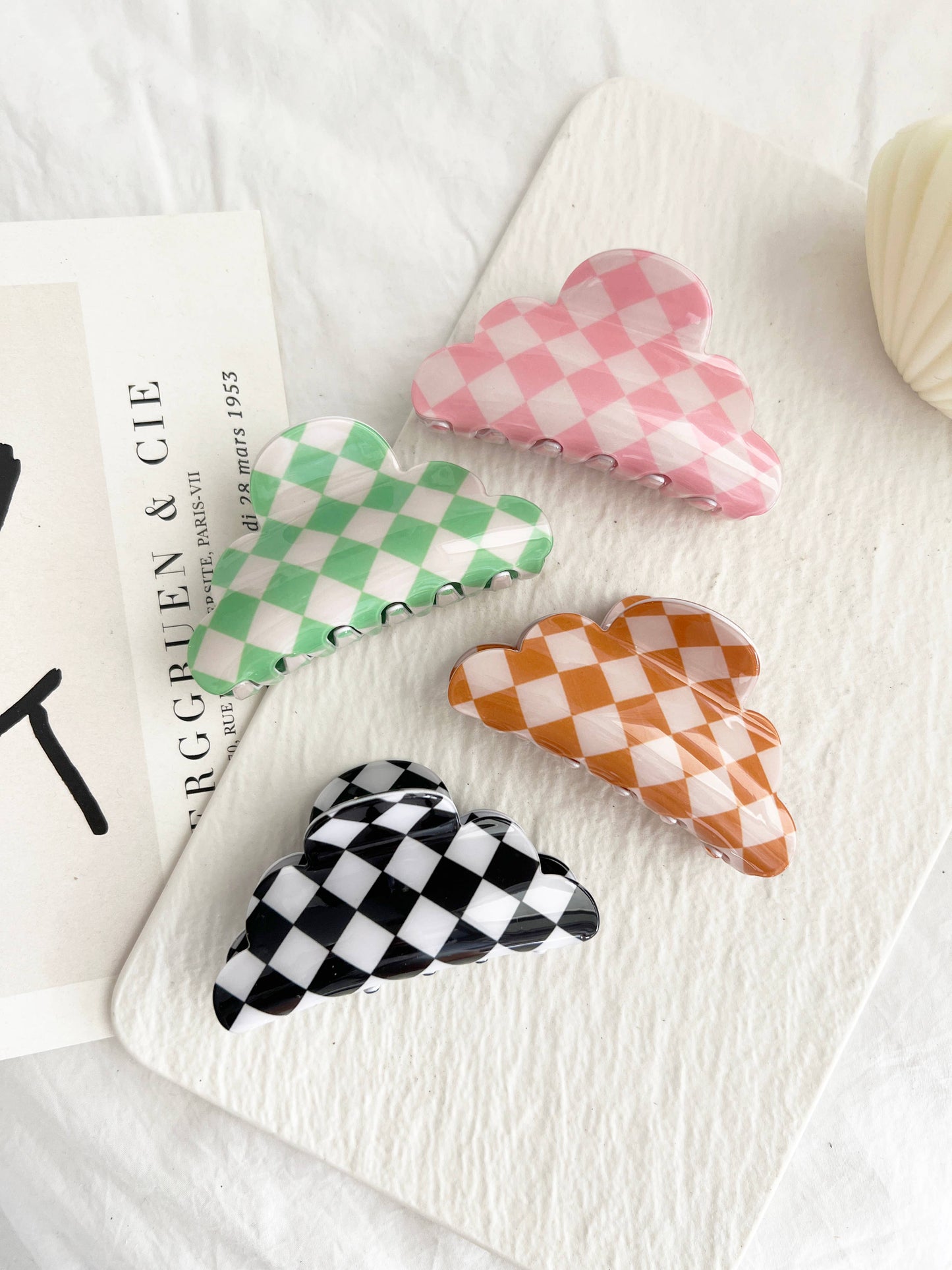 Cloud Checkered Jaw Clips