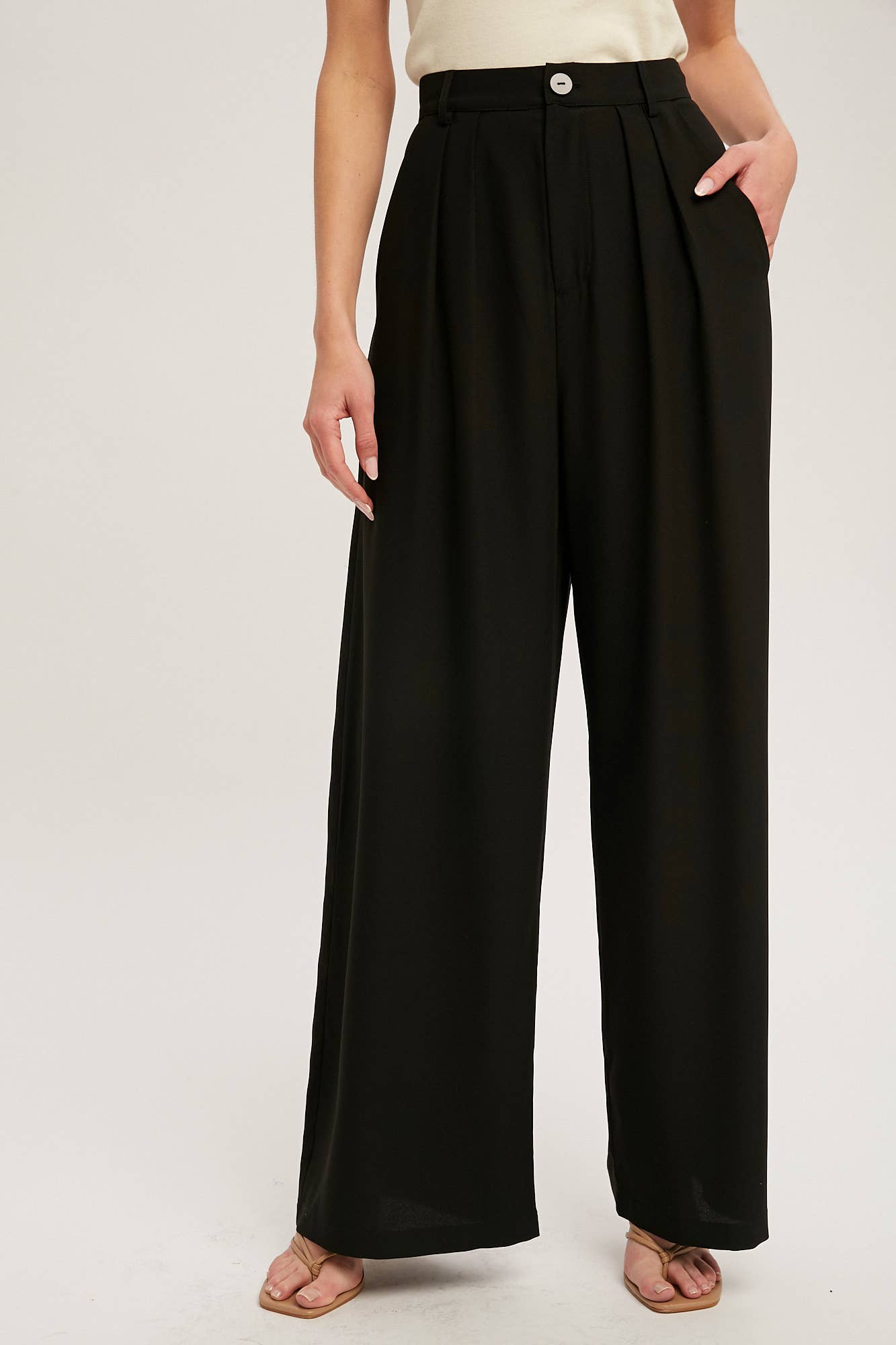 Essential Pintuck Wide Leg Pant - Black