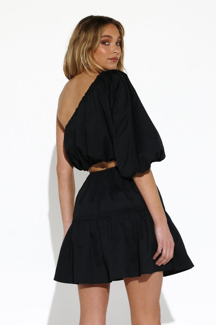 Nixie Crop