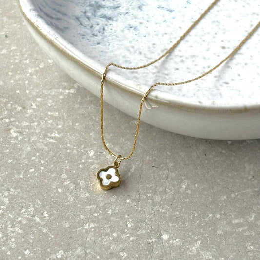 Dainty Geometric Flower Necklace