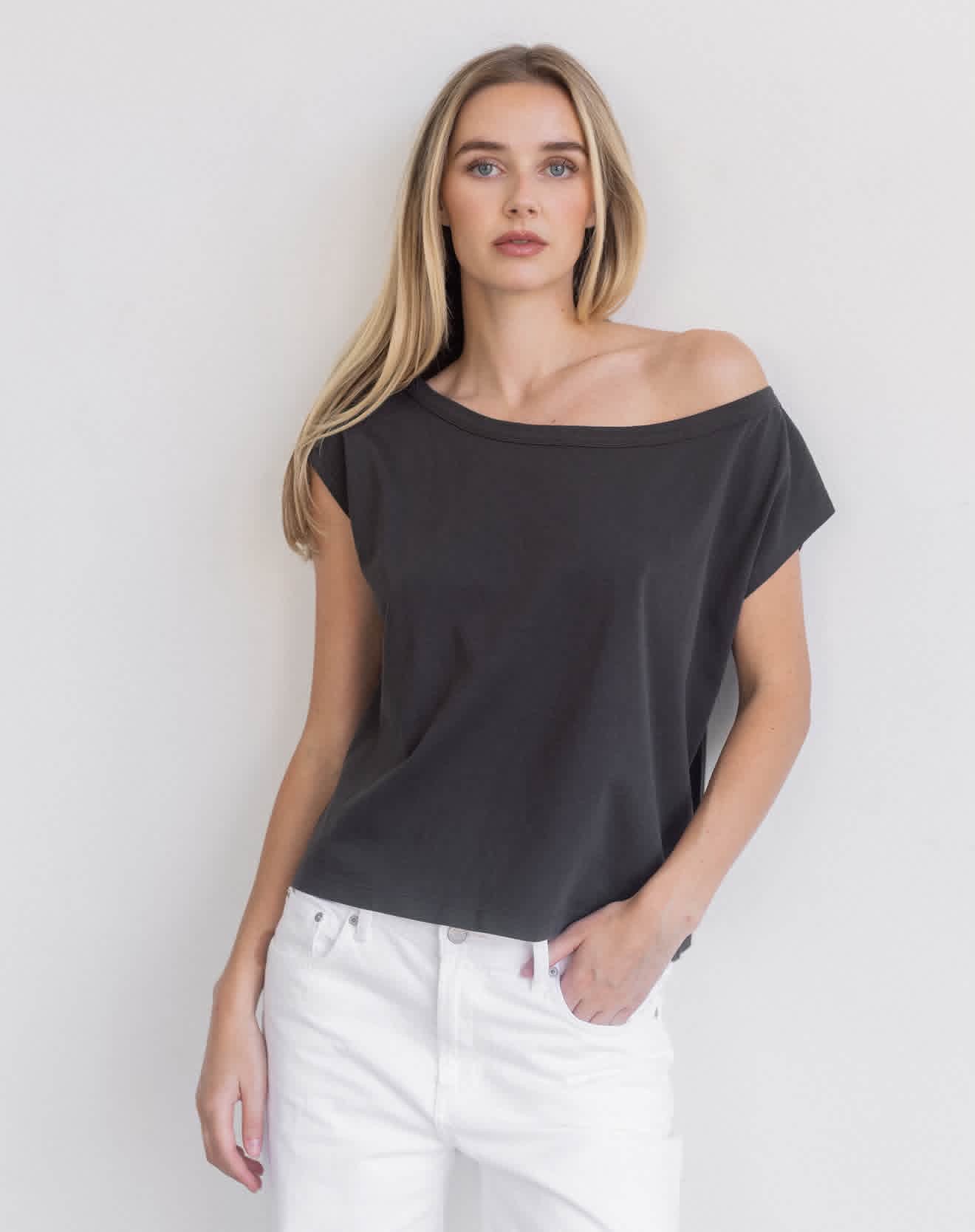 Off the Shoulder Tee in White