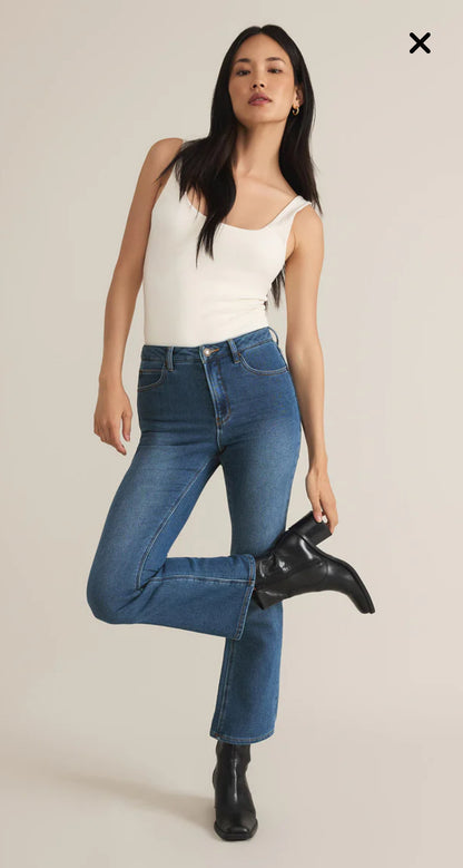 Lia Ankle Kickflare Denim