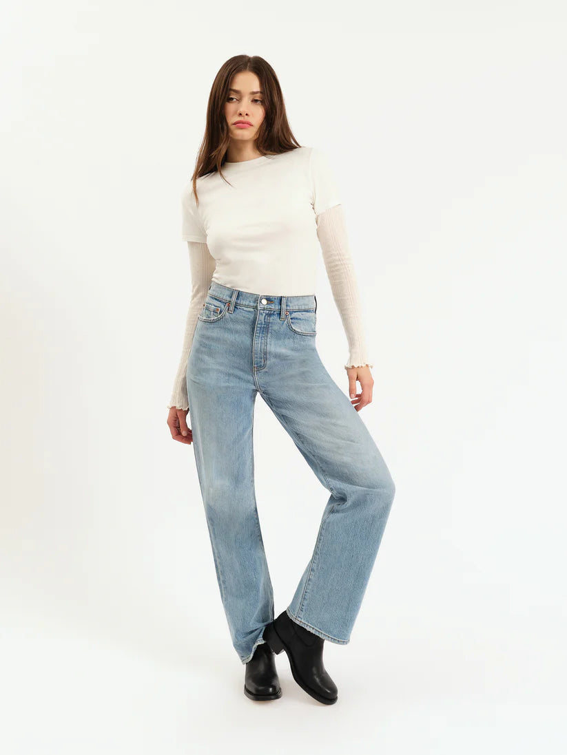 City Straight Jeans