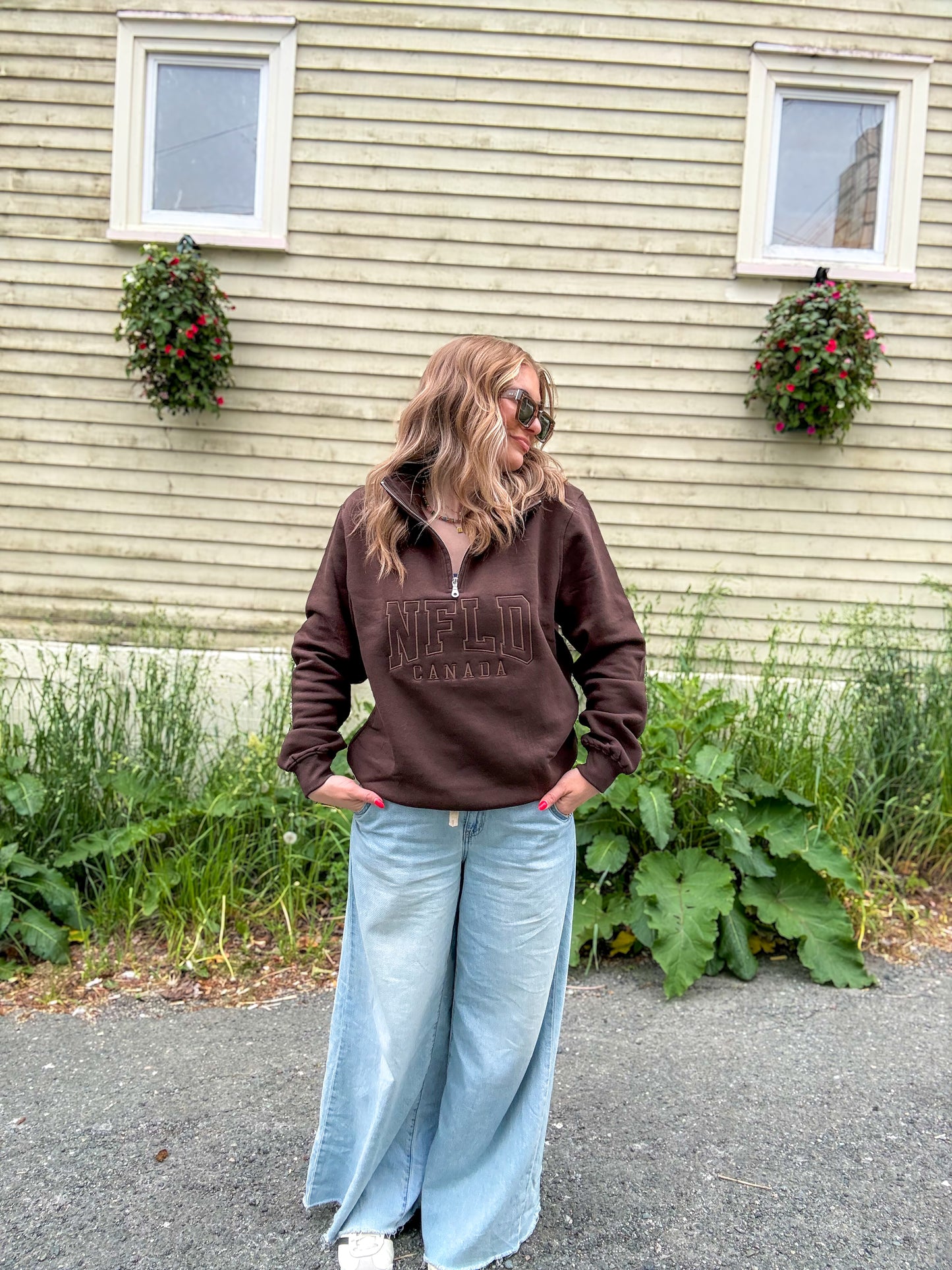 NFLD Canada Quarter Zip in Brown