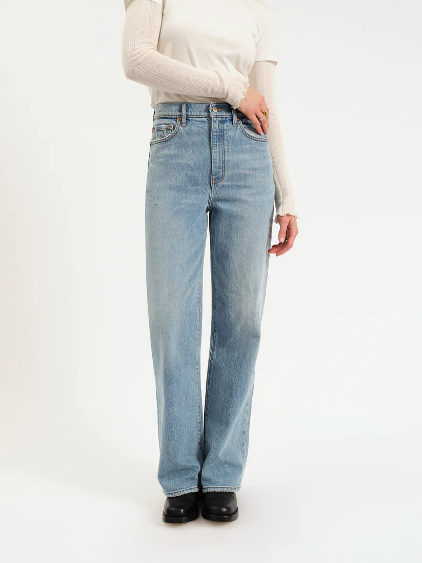 City Straight Jeans