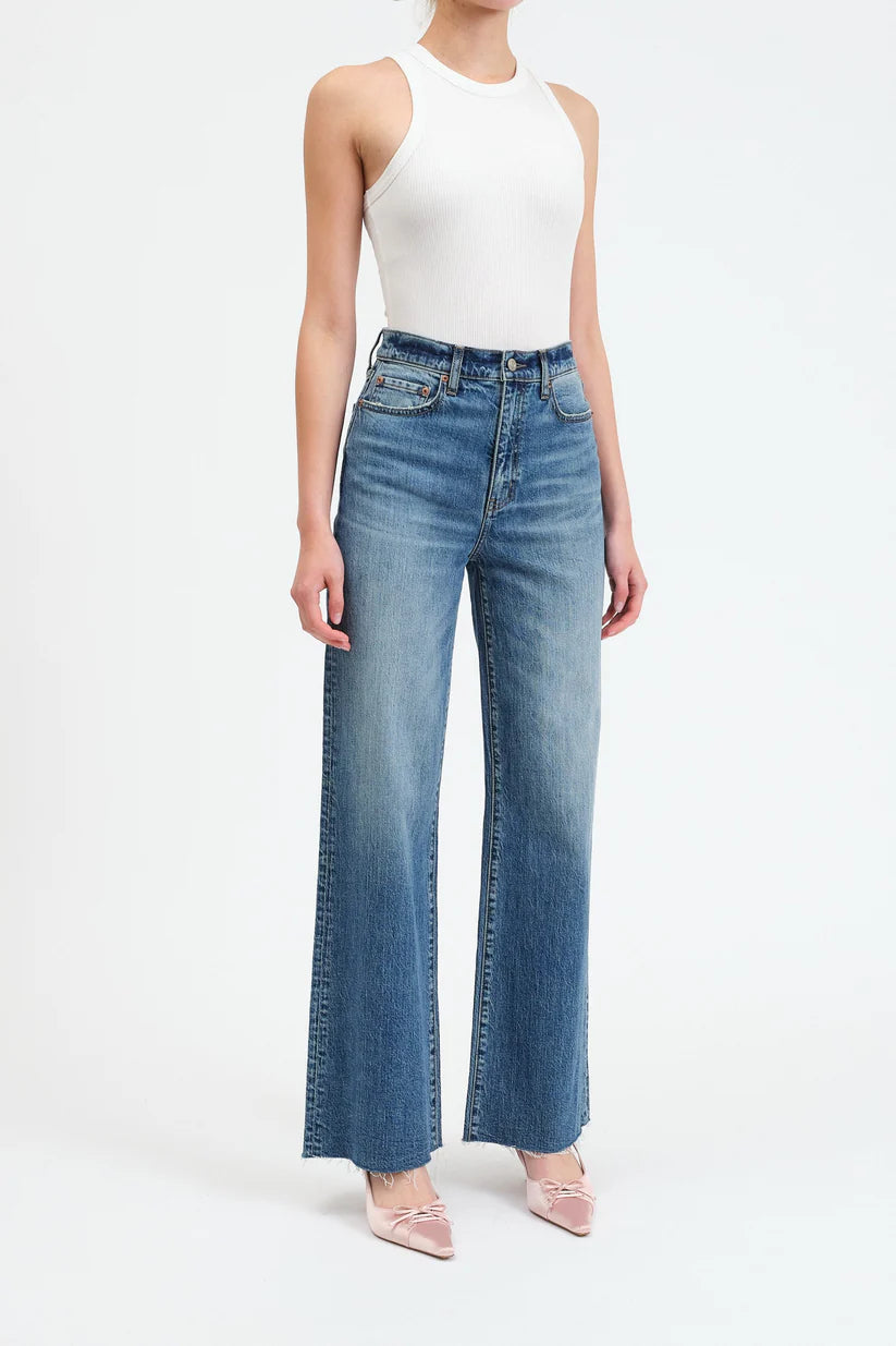Far Out High Rise Jeans in Stunner