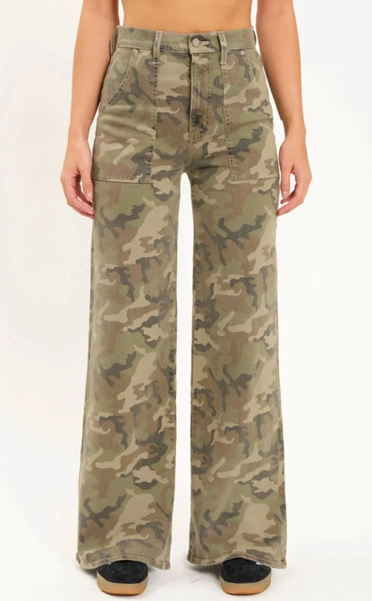 Far Out High Rise Wide Leg Jean in Hideaway