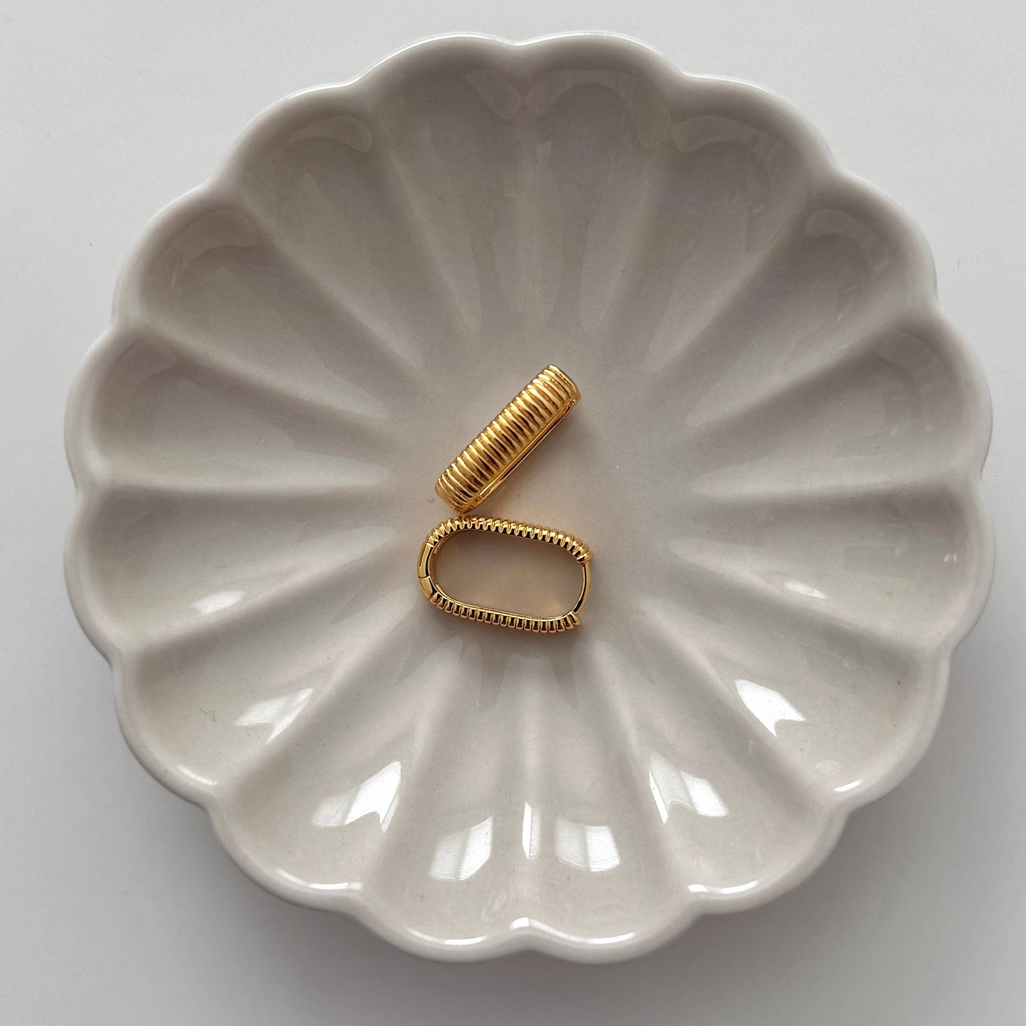 Small Ray Ribbed Earrings
