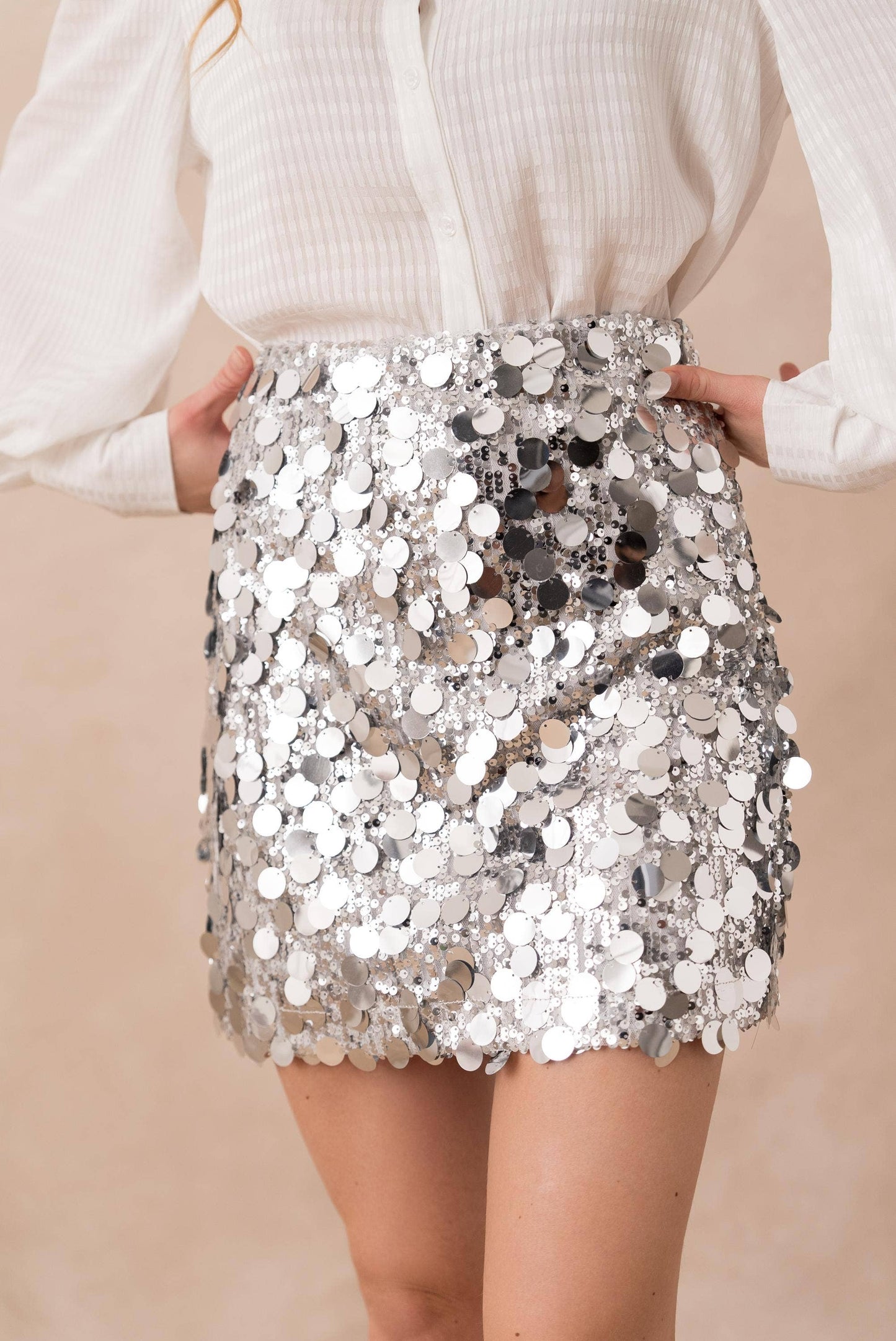 Hilary Sequin Mini Skirt in Silver