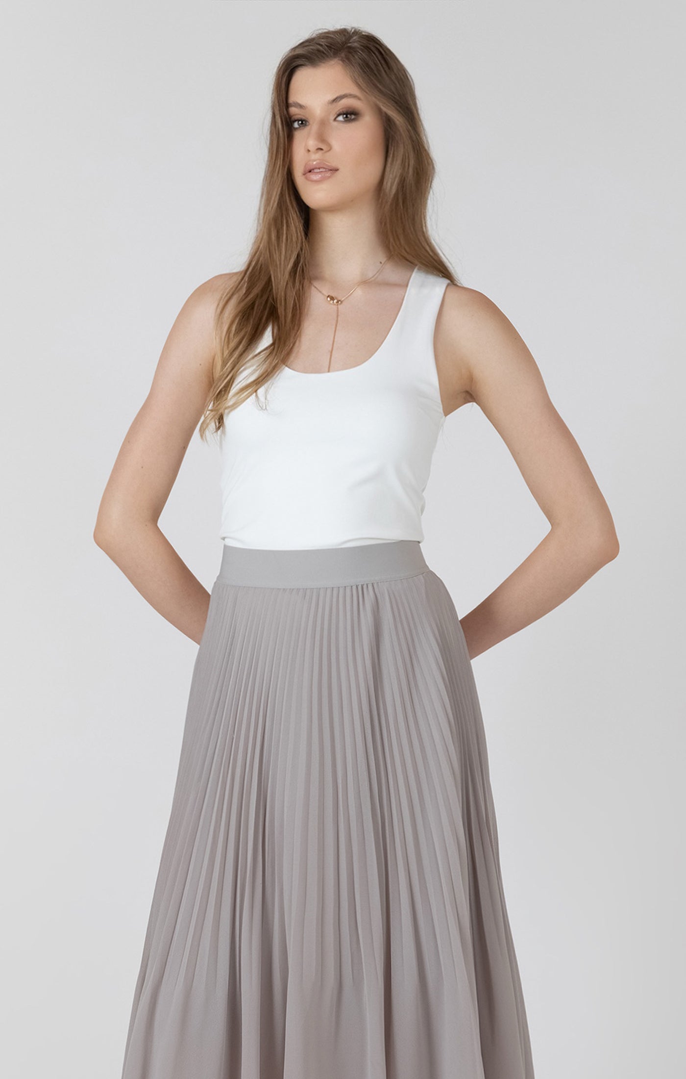 Anderson Tank in White